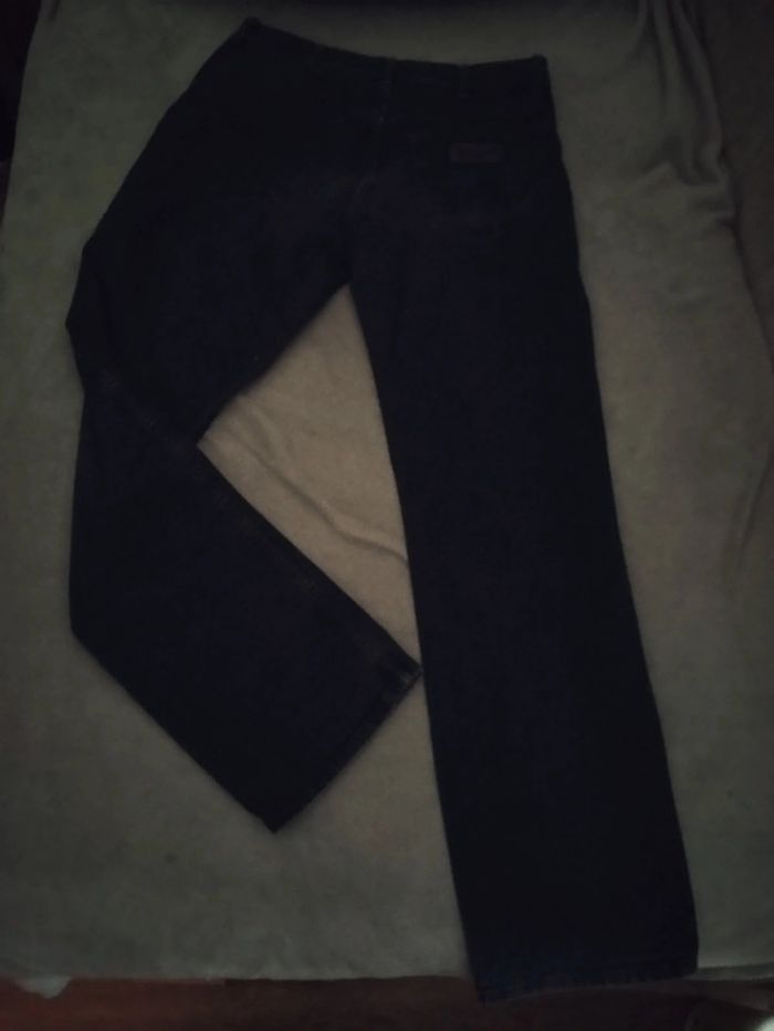 Jean wrangler homme taille 42/44 - photo numéro 4