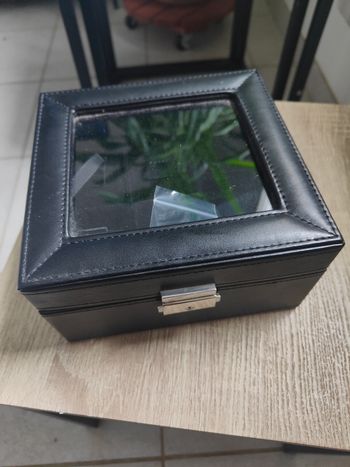 Boite rangement 6 montres