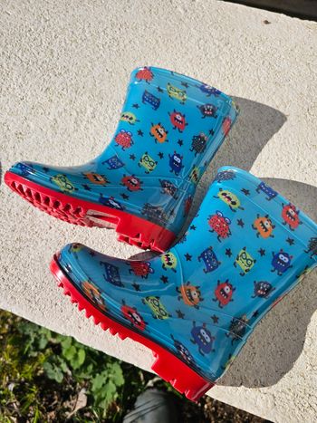 👶 Bottes enfant taille 24, neuves jamais portées 👶