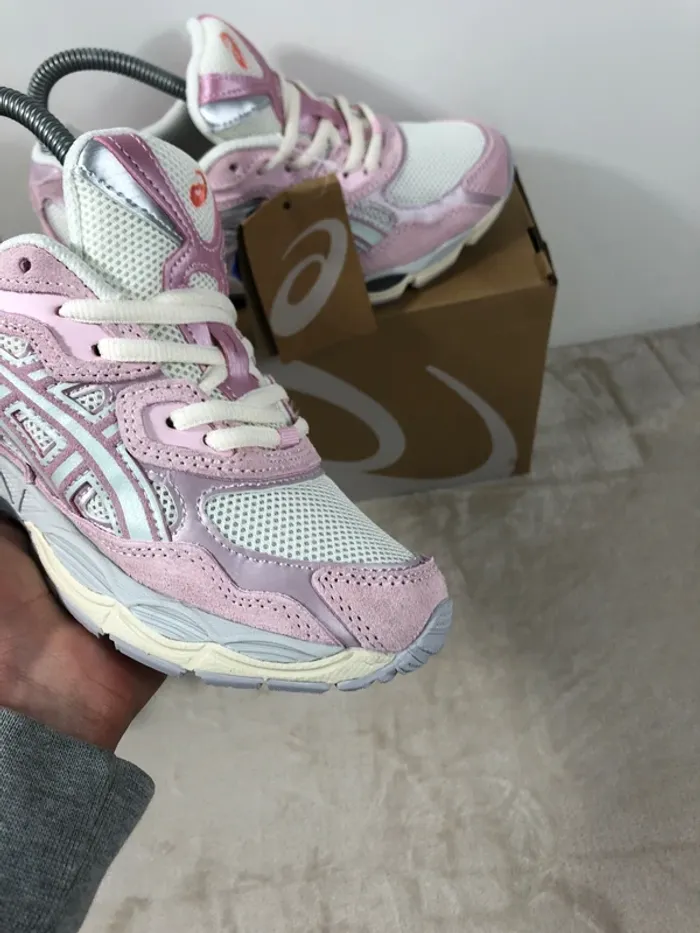 Asics Gel-NYC Cream Rose Water taille 39 - photo numéro 2