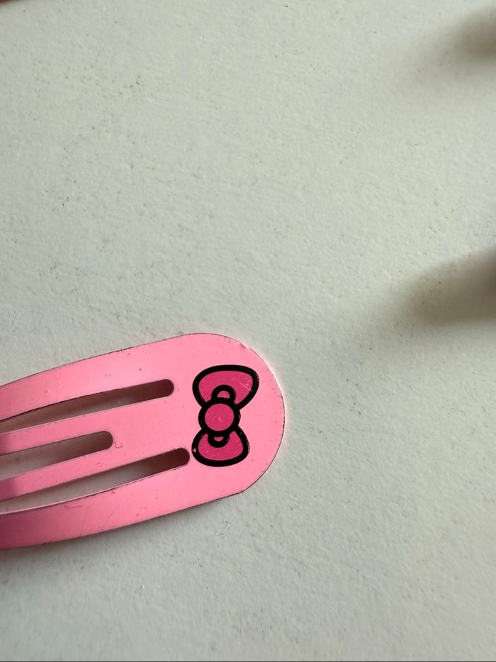 Lot 8 barrettes « Hello Kitty » - photo numéro 3