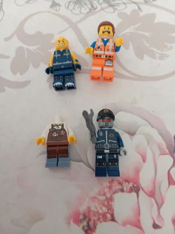 Lot figurines Lego the movie