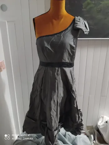 Robe de soirée neuve