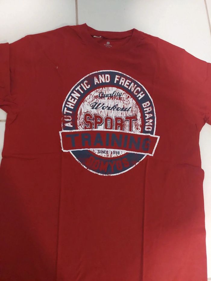 Magnifique tee-shirt Domyos état neuf - photo numéro 6