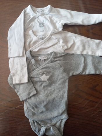 Lot de 3 bodies manches longues 6mois