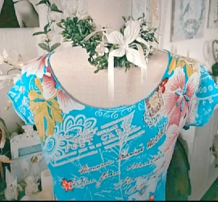 T-shirt imprimé exotique Best Mountain Taille 1 (38/40) Neuf - photo numéro 2