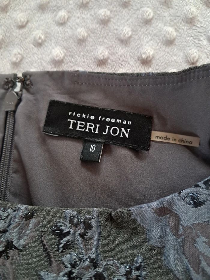 Robe cérémonie Teri Jon taille 38 - photo numéro 4