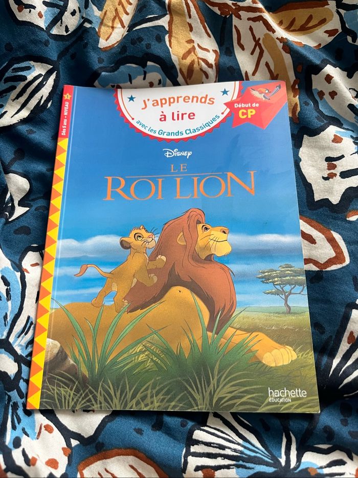 Livre j’apprends à lire en cp le roi lion