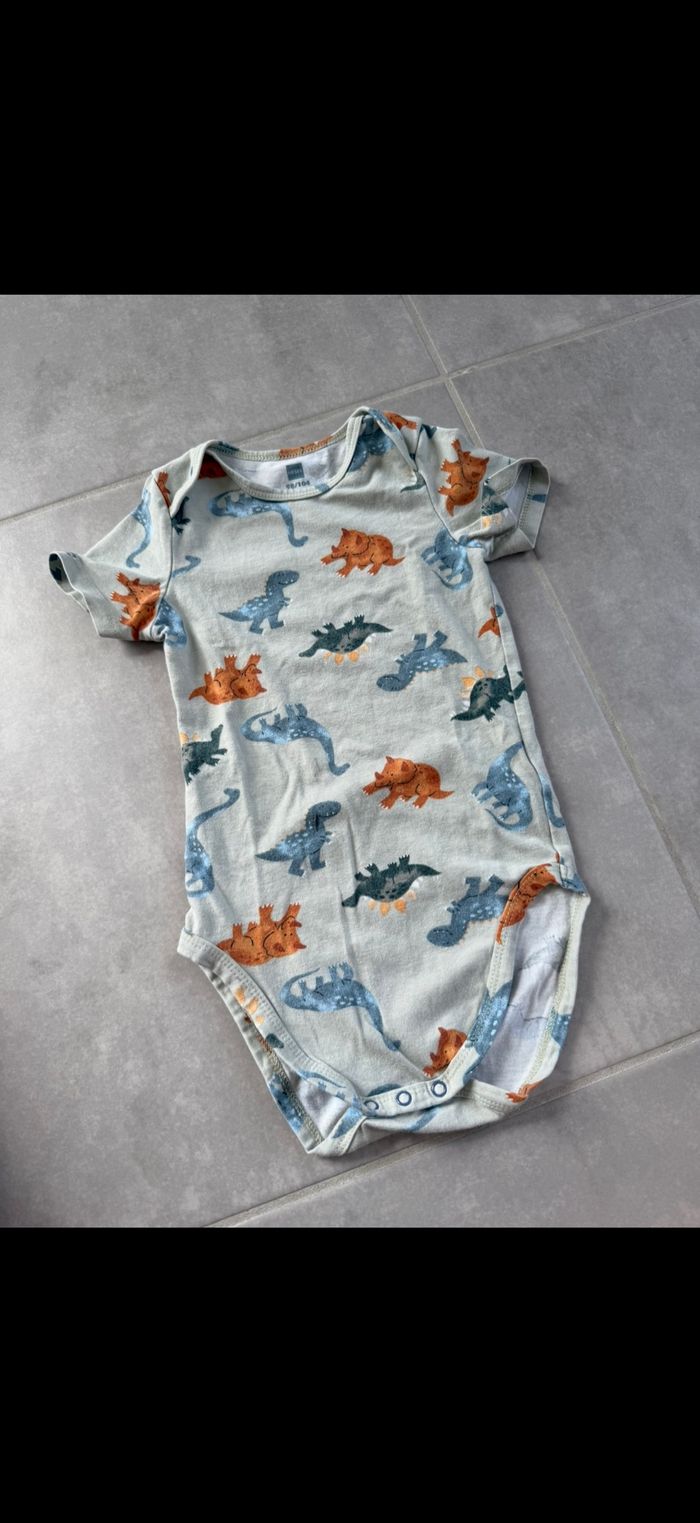Body manches courtes Dinosaure Hema 3-4 ans