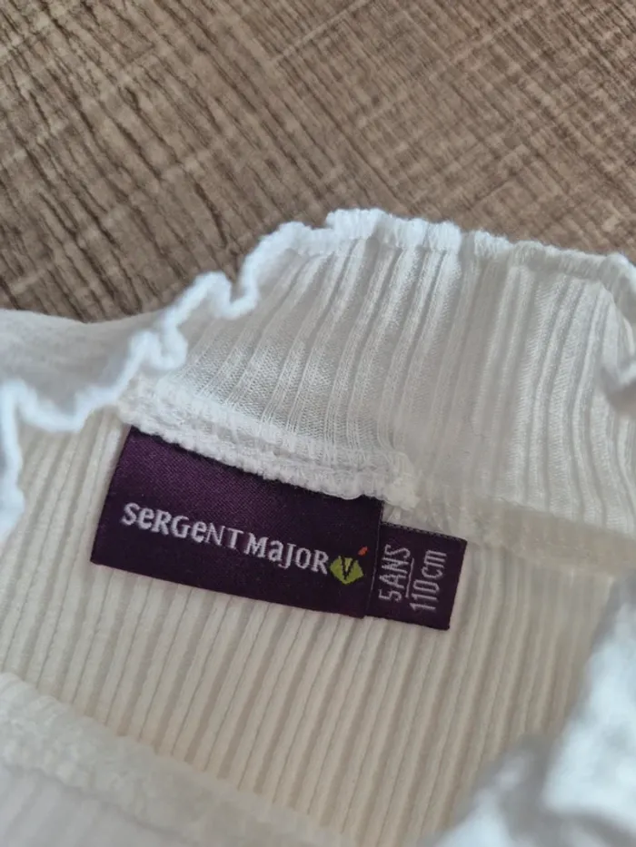 T-shirts Sergent Major et TAO 5 ans comme neufs - photo numéro 6