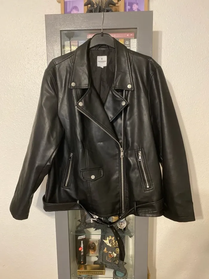 superbe veste en simili cuir perfecto CLOCKhouse 52 neuf