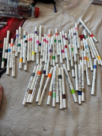 Lots coloriages mystère