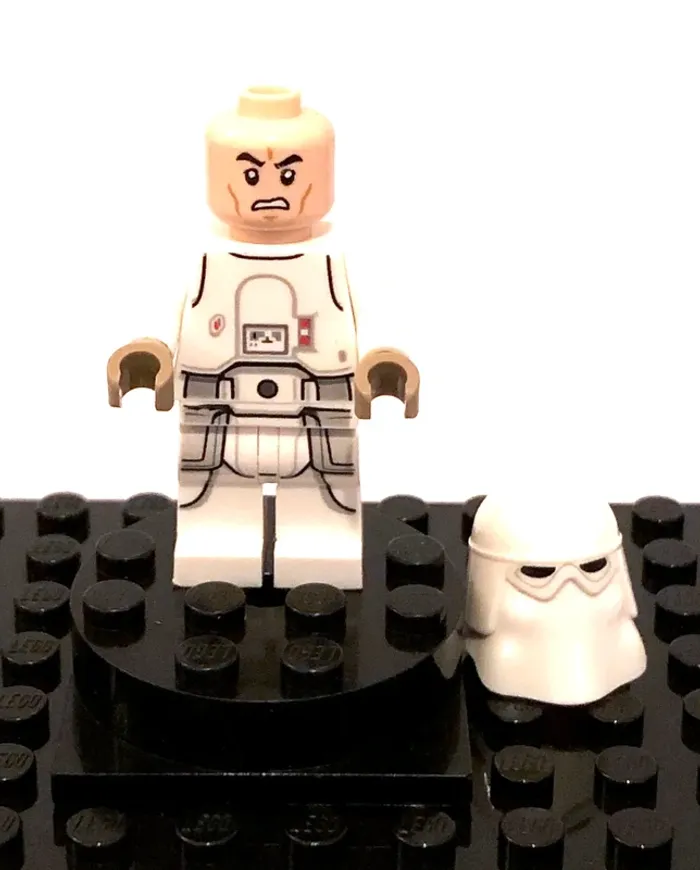 LEGO Star Wars episode V - Snowtrooper, printed legs - photo numéro 7
