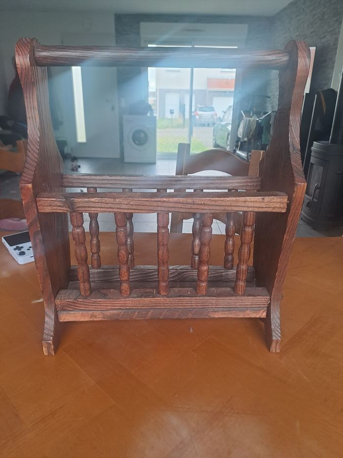 Porte journaux vintage En bois