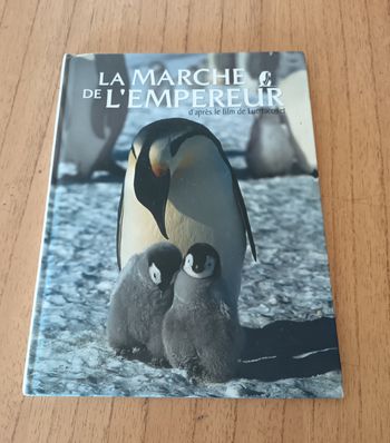 livre "la marche de l'empereur"