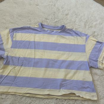 T-shirt crop top fille tendance et confortable