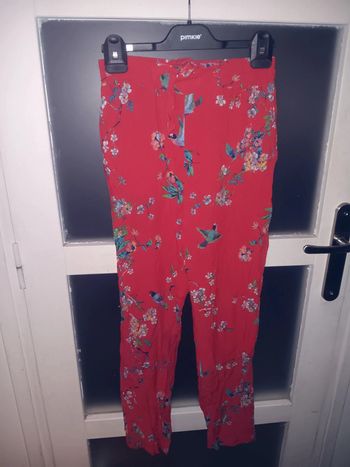 Pantalon fleuri rouge Pimkie taille xs
