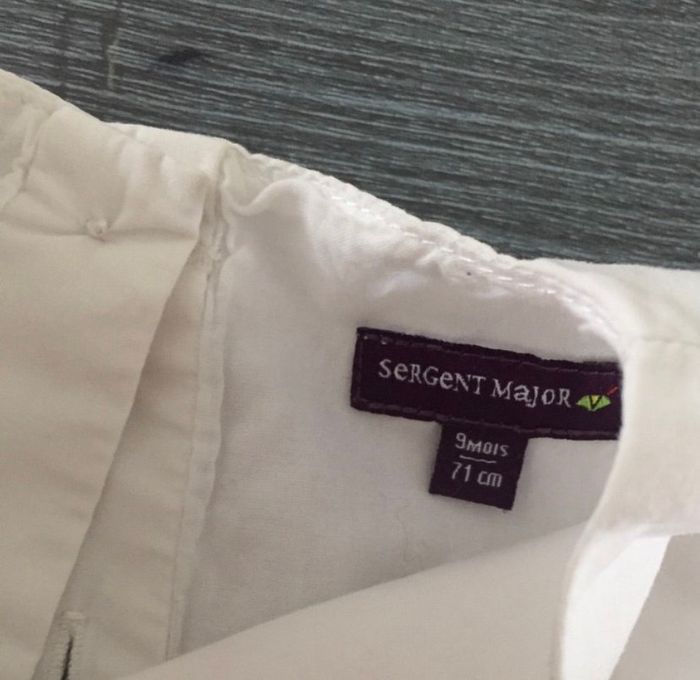 Robe et gilet 9 mois sergent major comme neuf - photo numéro 3