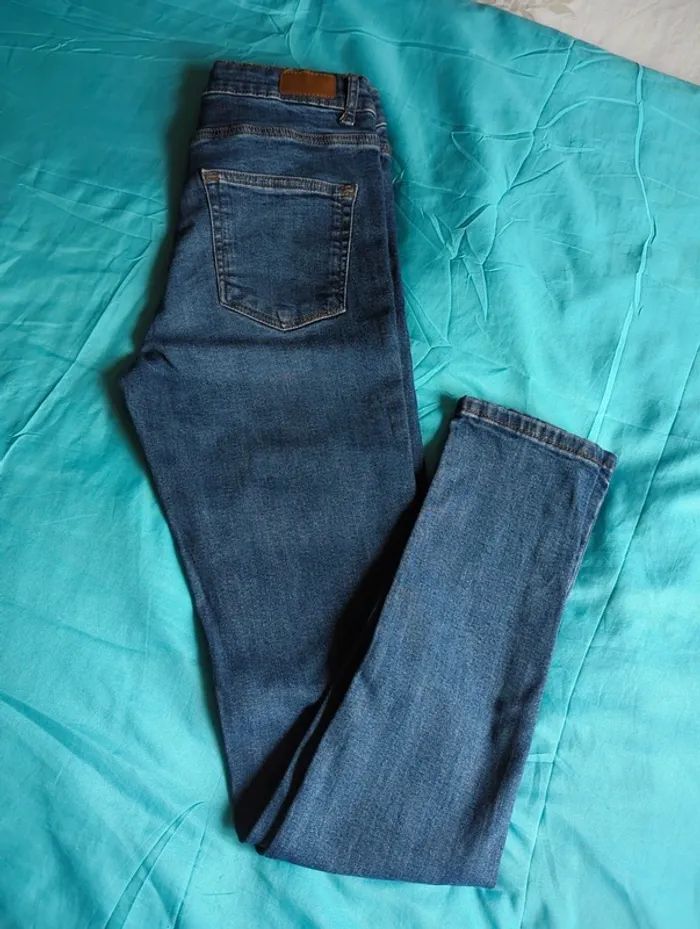 Jean bleu femme