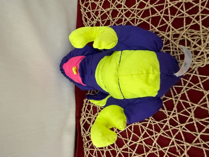 Dinosaure ptérodactyle Puffalump Dino Roar vintage 1992 violet néon vert citron et rose par Fisher-P - photo numéro 4