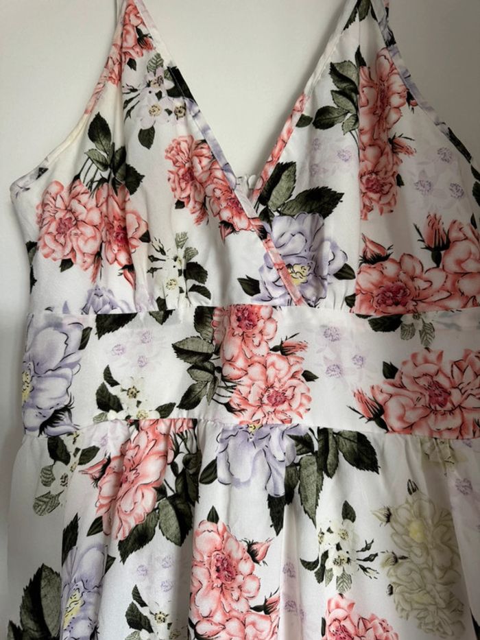 Robe à fleurs - photo numéro 2
