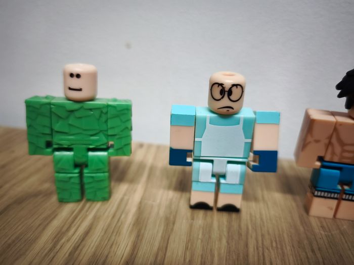 Lot figurines Roblox - photo numéro 5
