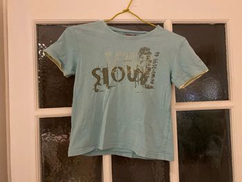 TEE shirt 8 ans tape à l’œil