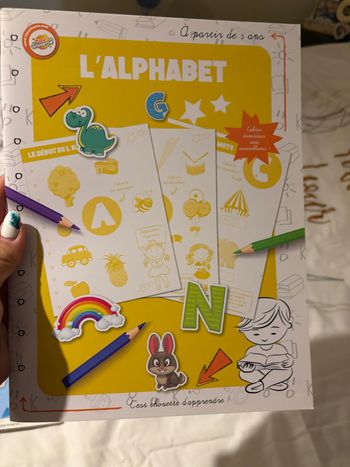 Cahier d’exercices sur l’alphabet NEUF