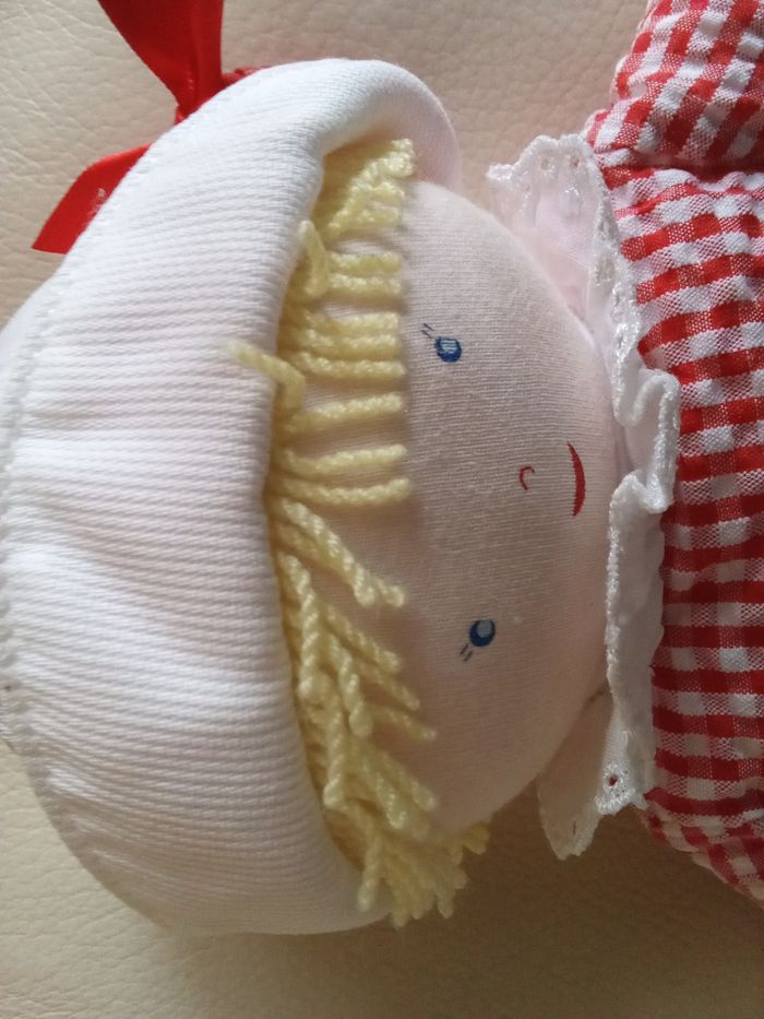 poupée  doudou  Corolle 1999 Philomène 30 cm 12"  ref  00169  chiffon tissu vichy rouge blanche vichy visage peint - photo numéro 7