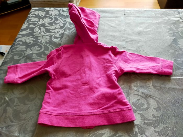 Sweat avec fermeture éclair rose avec capuche - photo numéro 3