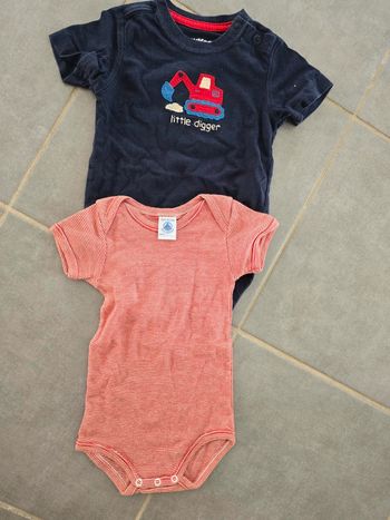 Lot de 2 bodies manches courtes