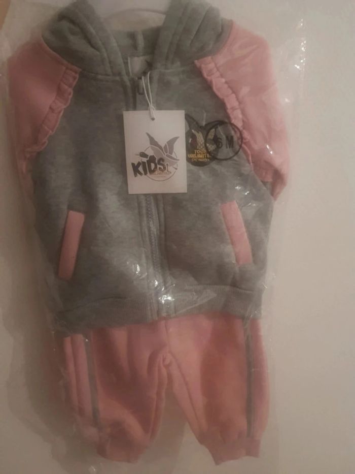 Ensemble 6 mois fille bébé - photo numéro 4
