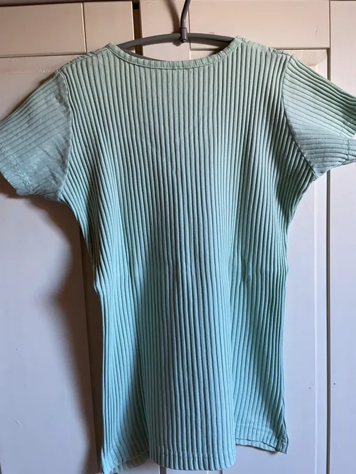 Teeshirt vert pastel - photo numéro 2