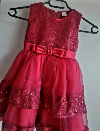 Robe en de soirée bordeaux à paillettes