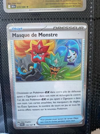 Carte Pokémon holographique neuf