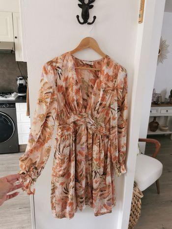 Robe courte terracotta, parme et dorée