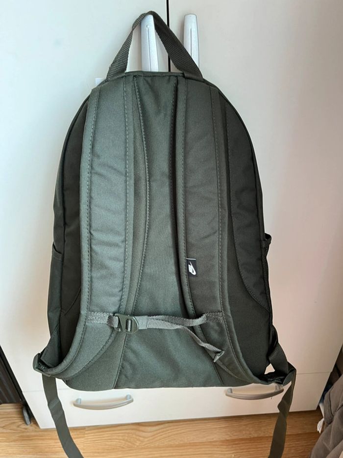 Sac à dos Kaki Nike - photo numéro 3