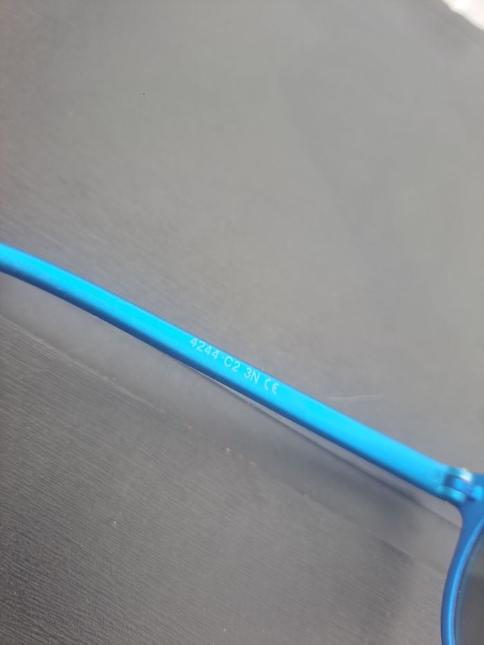 Lunettes de soleil "CE" - photo numéro 7