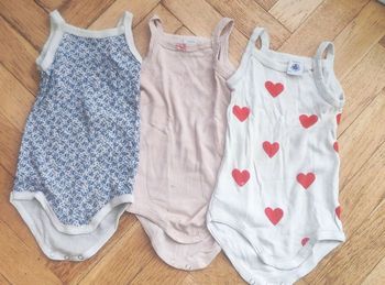 Lot de bodies Petit Bateau 