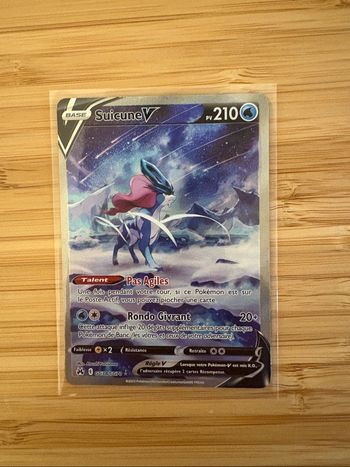 Suicune V GG38/GG70 presque parfait état