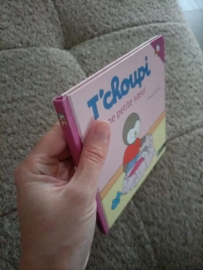 Livre T'choupi a une petite sœur - photo numéro 5
