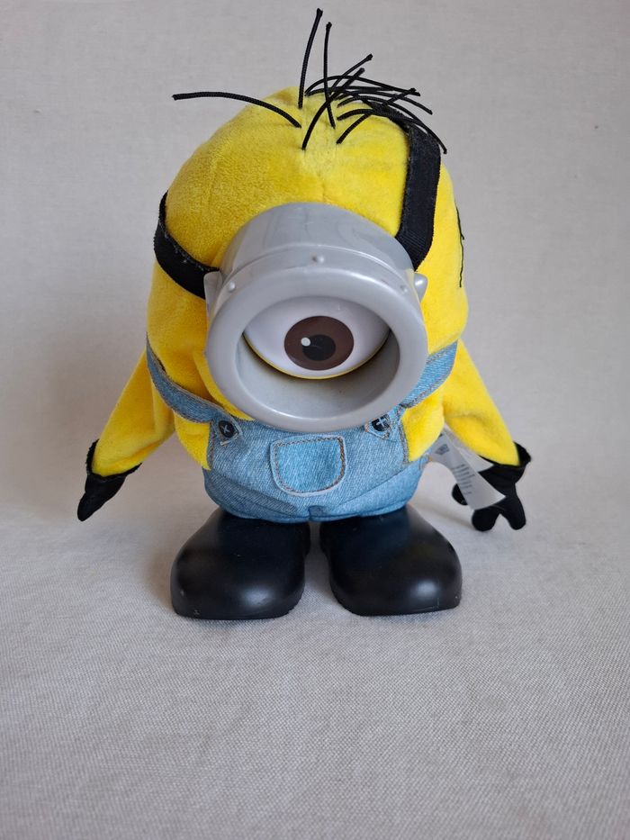 Peluche / Figurine interactive et acrobatique – Minions - photo numéro 2