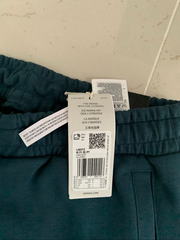 Jogging Adidas Taille XS - photo numéro 3