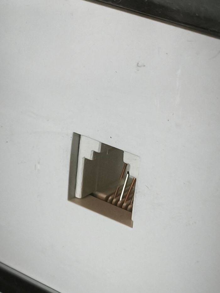 Prise de téléphone murale à encastrer - photo numéro 2