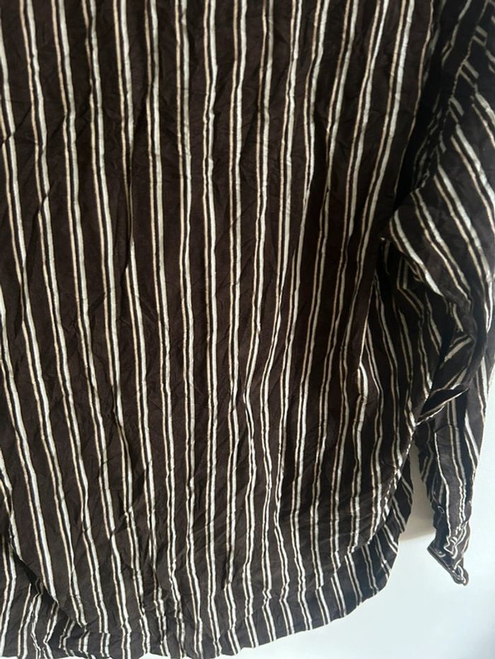 Jolie chemise style velours à rayures marron • Armand Thiery • Taille XL/42 - photo numéro 15