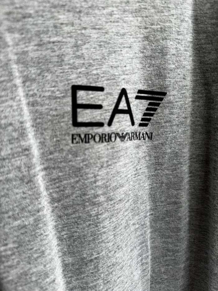 T shirt - photo numéro 3