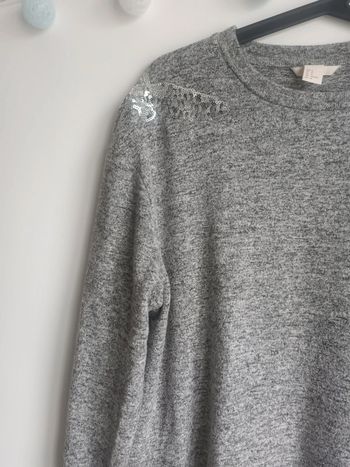 Pull gris chiné strass oiseaux épaules Taille M H&M En très bon état