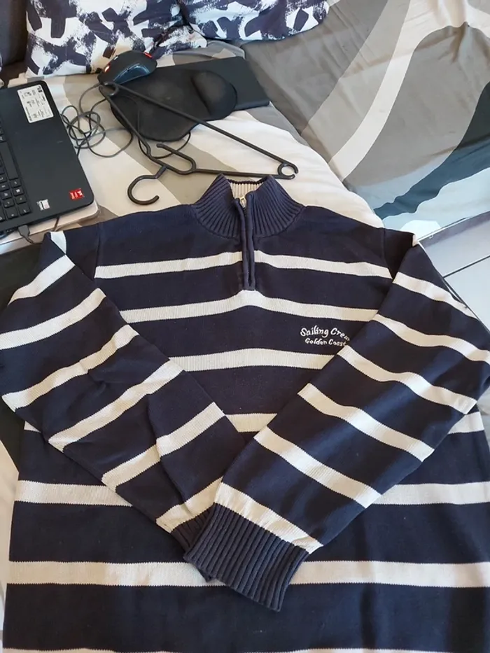 Pull chaud - photo numéro 2