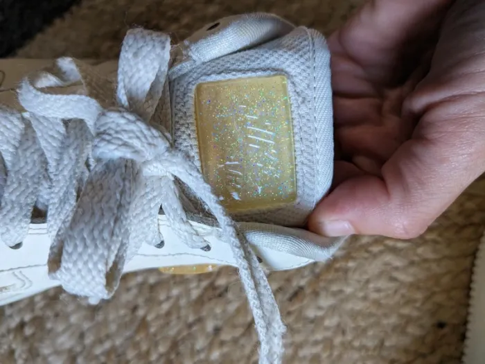 Nike air doré pailleté - photo numéro 3