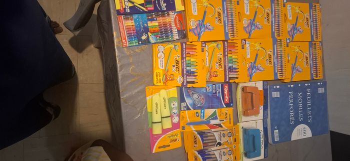 Lot fournitures scolaires - photo numéro 9